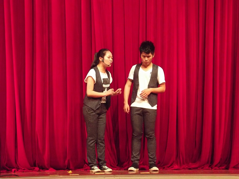 商学院隆重举办2014届毕业典礼和毕业生晚会