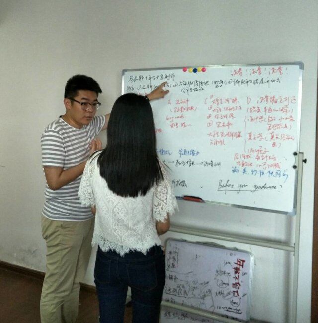 许婧、陈河雄分获人社厅“逐梦潇湘”创业组第三、第十 许婧、陈河雄分获人社厅“逐梦潇湘”创业组第三、第十