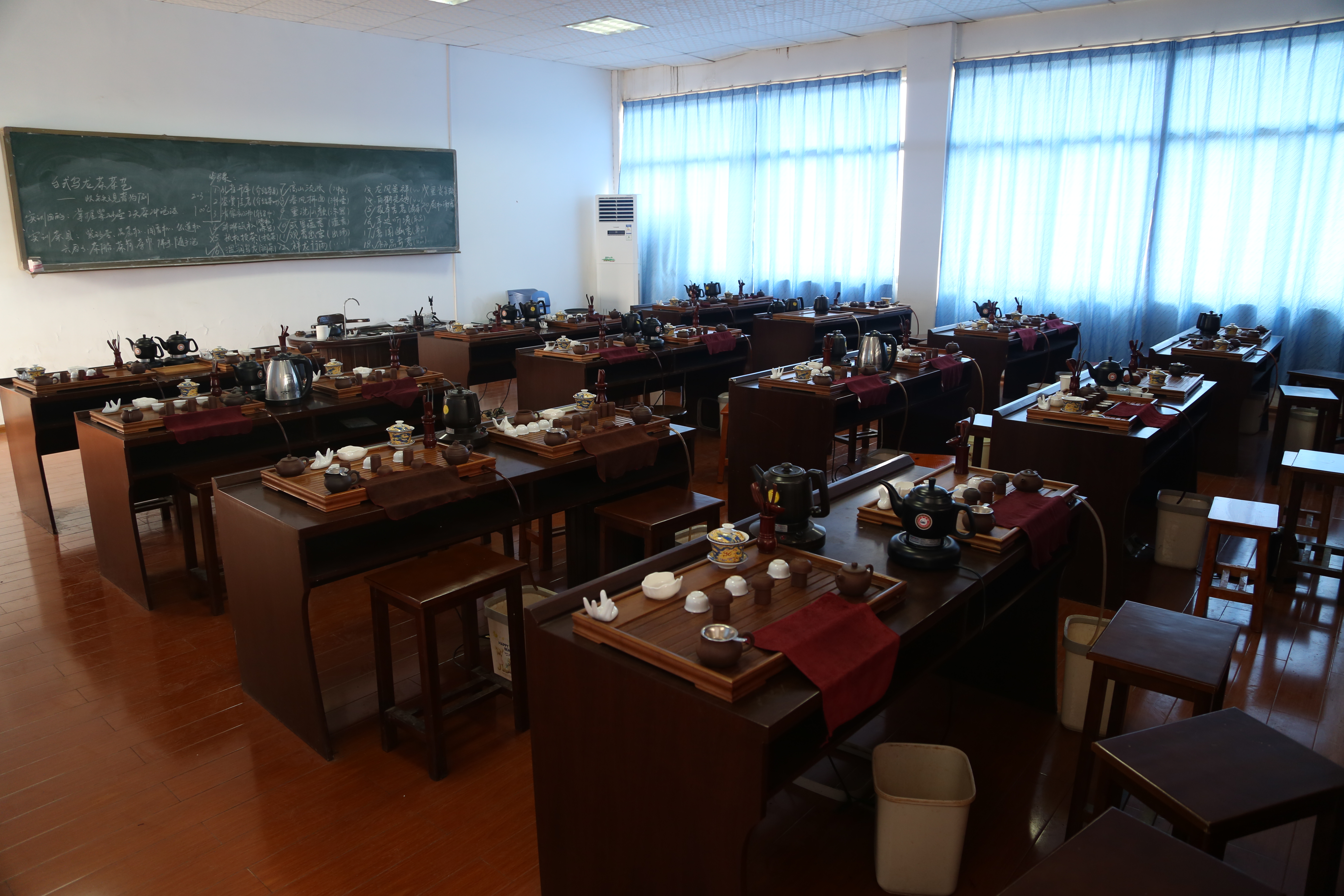 实验实训中心概况 实验实训中心概况